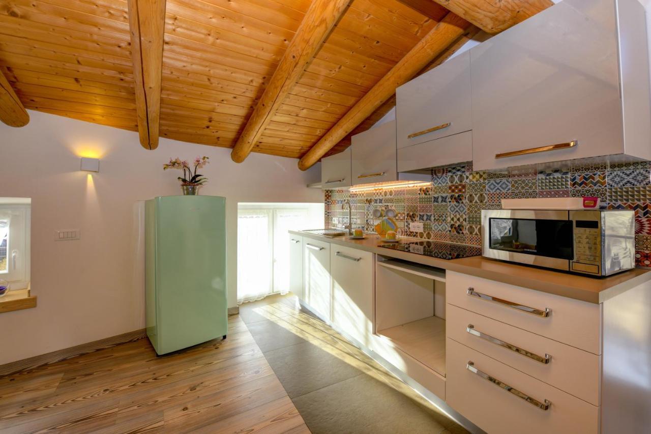 Ferienwohnung Casa Nel Borgo - Il Gufo Tremosine Exterior foto