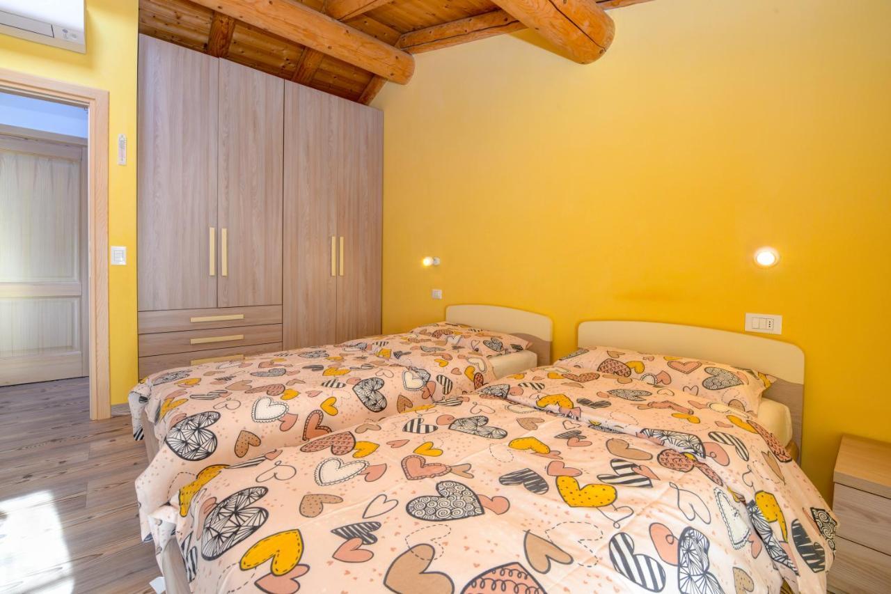 Ferienwohnung Casa Nel Borgo - Il Gufo Tremosine Exterior foto