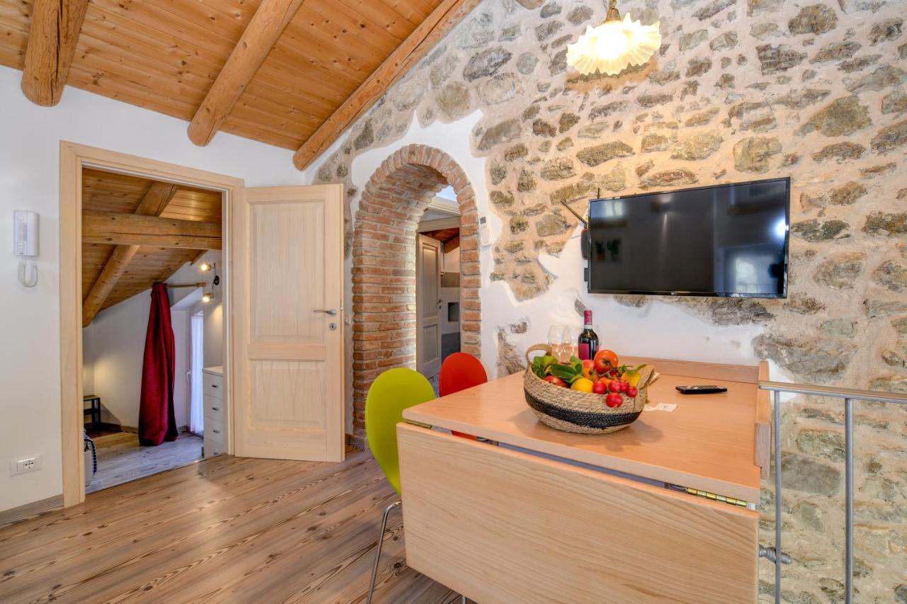 Ferienwohnung Casa Nel Borgo - Il Gufo Tremosine Exterior foto