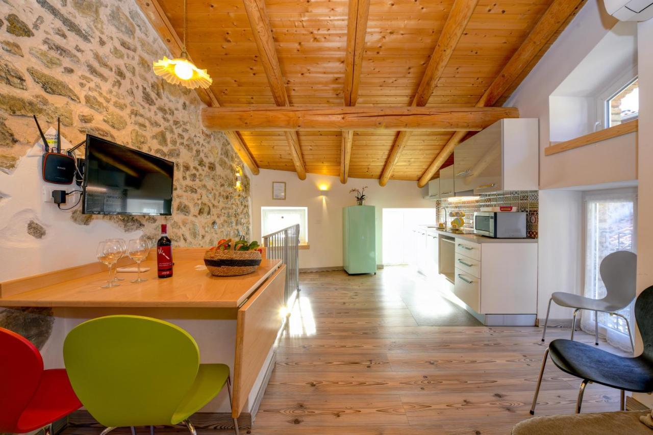 Ferienwohnung Casa Nel Borgo - Il Gufo Tremosine Exterior foto
