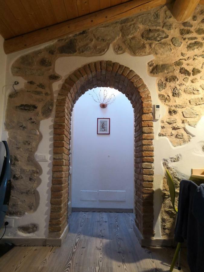 Ferienwohnung Casa Nel Borgo - Il Gufo Tremosine Exterior foto
