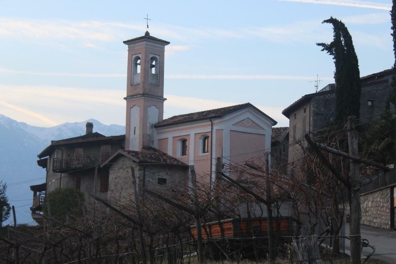 Ferienwohnung Casa Nel Borgo - Il Gufo Tremosine Exterior foto